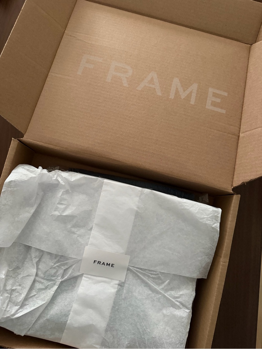 FRAME NWT Amelia Gray Jeans - Rapture - low rise denim - Picture 5 of 5